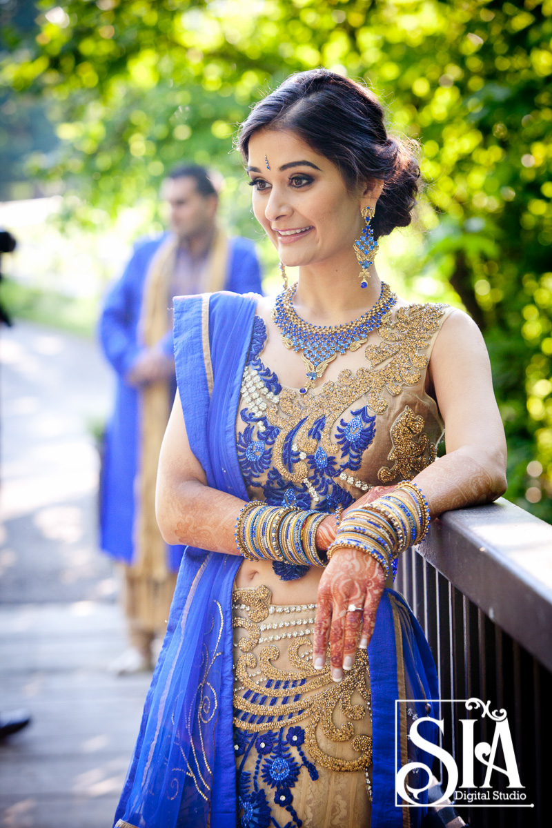 This Wedding Couple Breaking the Monotony with the Color Blue !