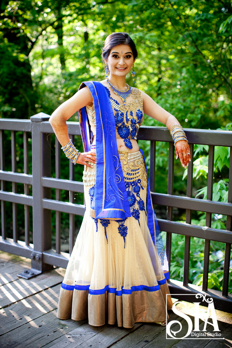 This Wedding Couple Breaking the Monotony with the Color Blue !