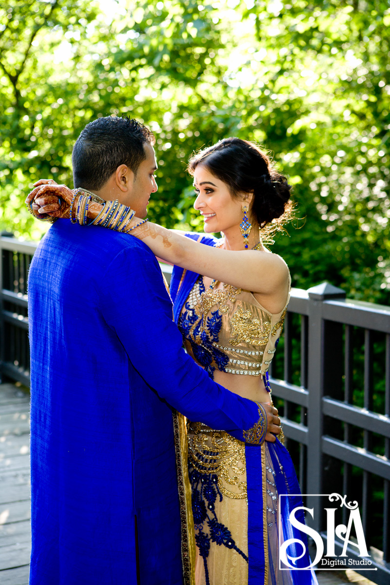 This Wedding Couple Breaking the Monotony with the Color Blue !