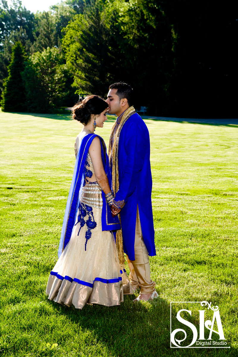 This Wedding Couple Breaking the Monotony with the Color Blue !