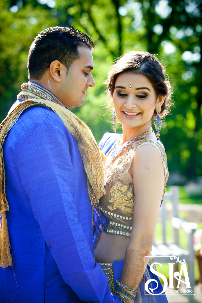 This Wedding Couple Breaking the Monotony with the Color Blue !