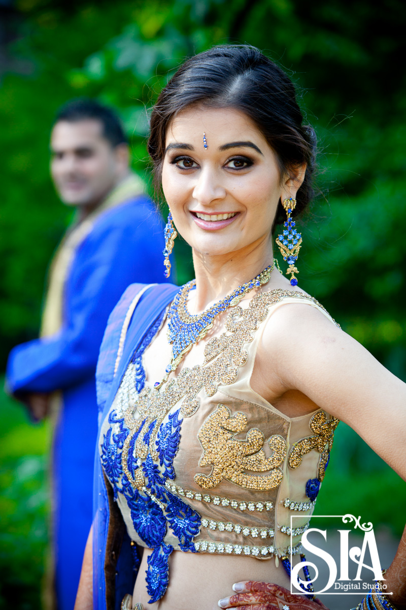 This Wedding Couple Breaking the Monotony with the Color Blue !