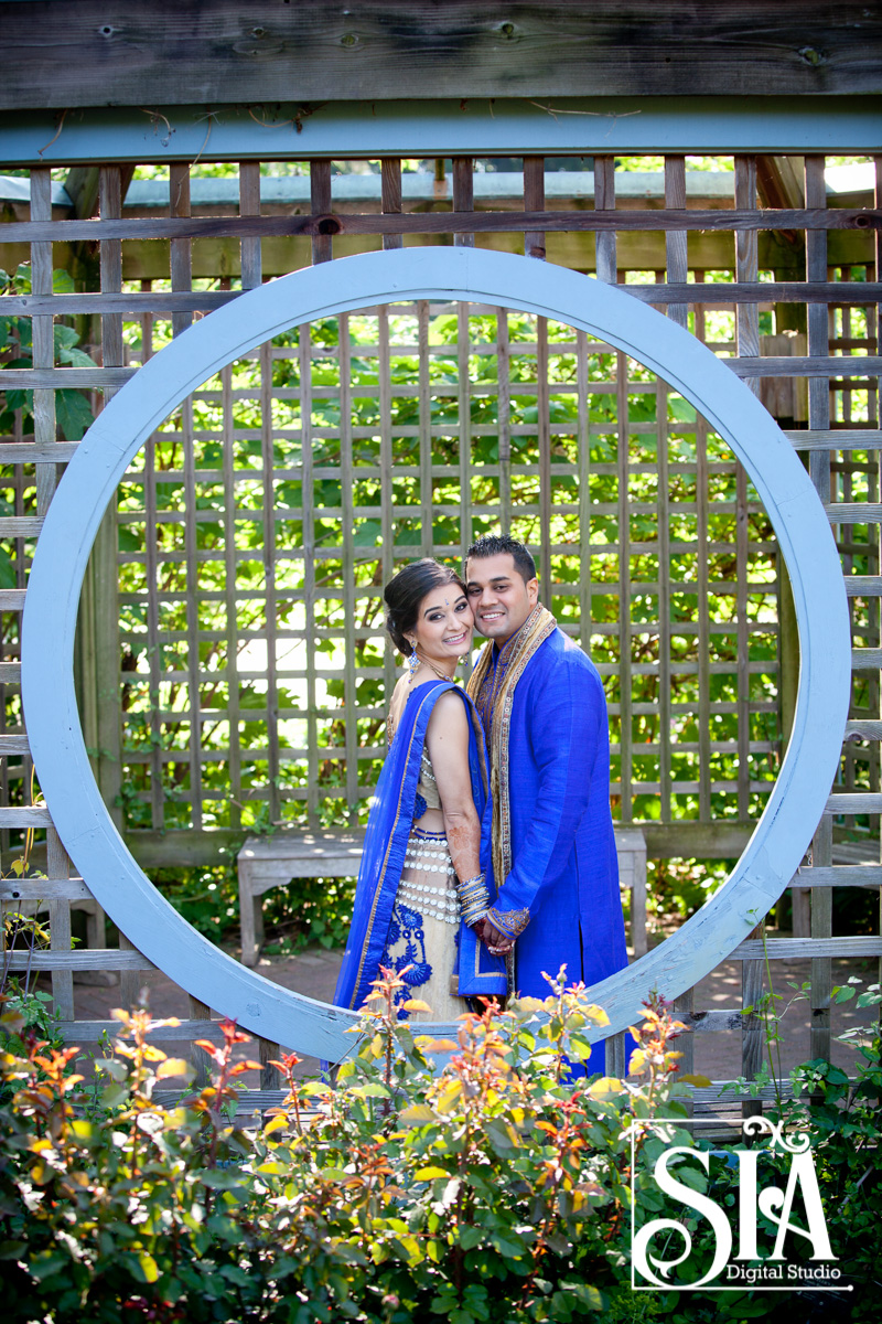 This Wedding Couple Breaking the Monotony with the Color Blue !