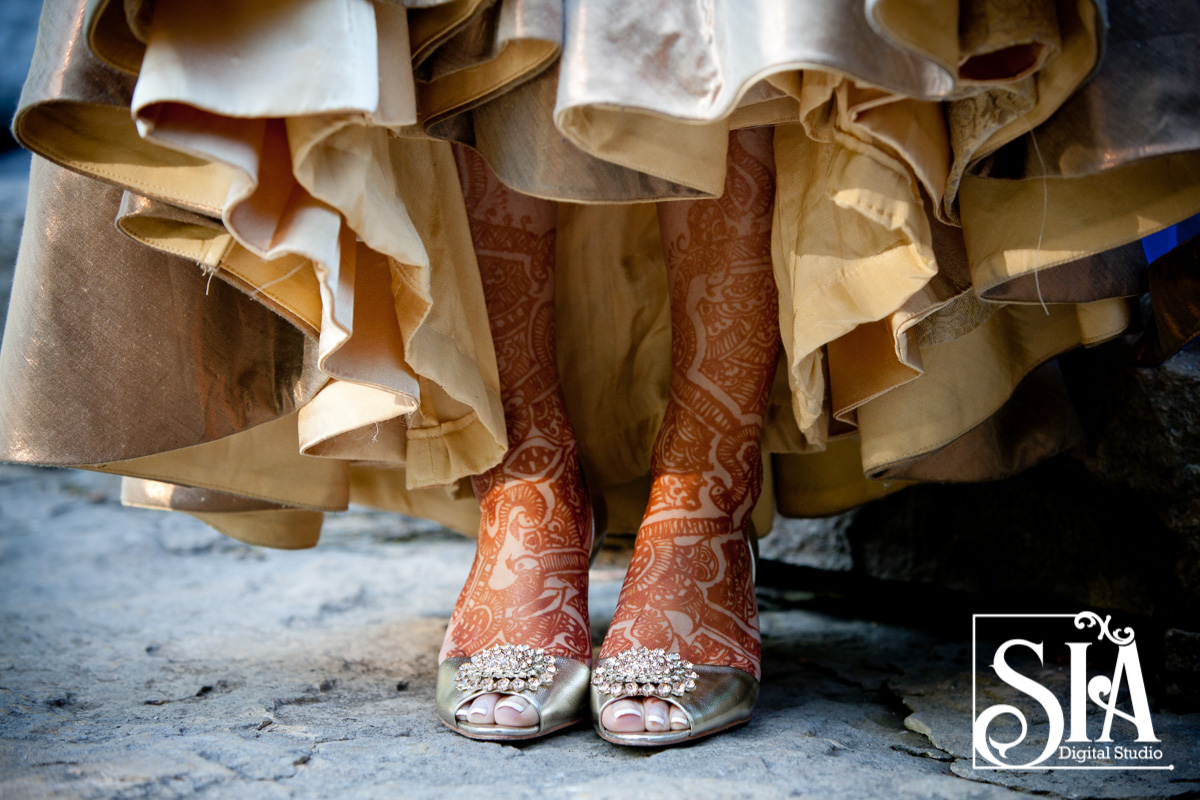 This Wedding Couple Breaking the Monotony with the Color Blue !