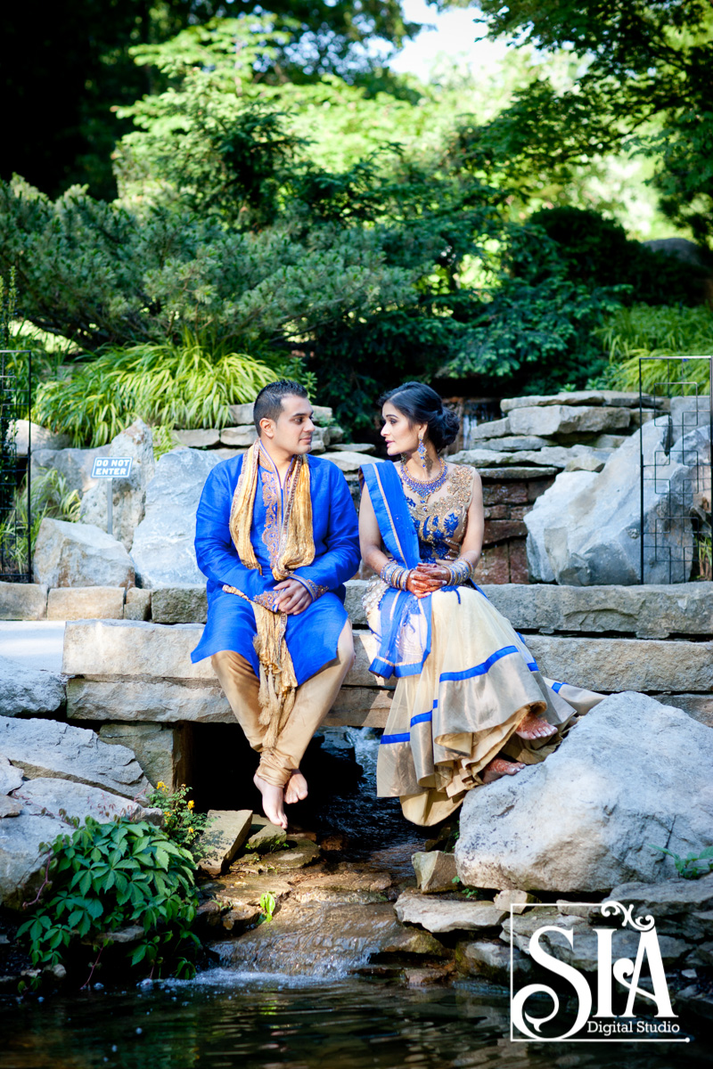 This Wedding Couple Breaking the Monotony with the Color Blue !