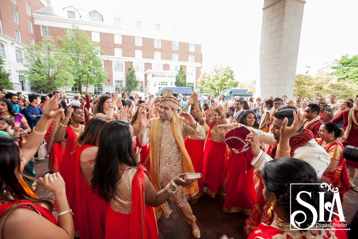 Aarti & Neil's Larger Than Life Columbus Wedding | SIA Photography