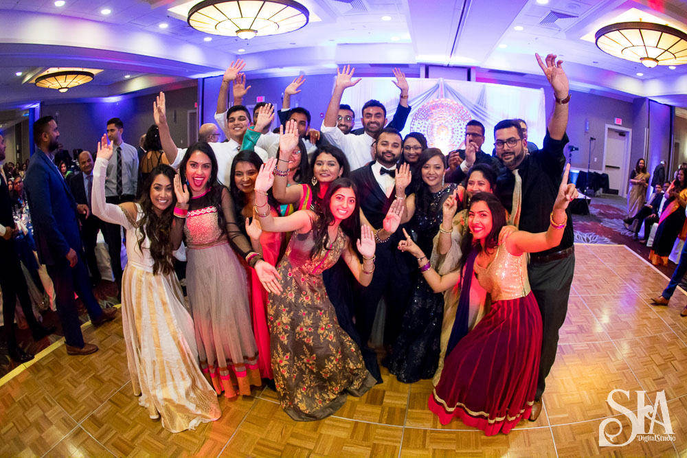 Aarshati & Jay || Elegant Reception Photoshoot at Doubletree Pittsburg