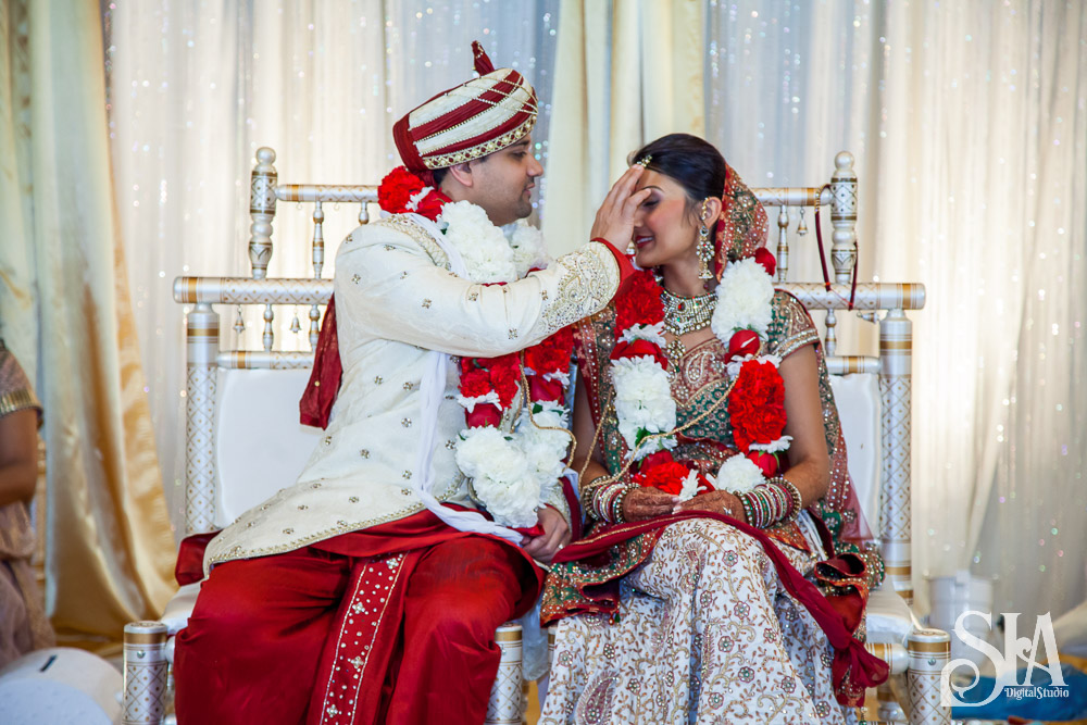 Janki & Chirag | Traditional Gujarati Wedding Ceremony