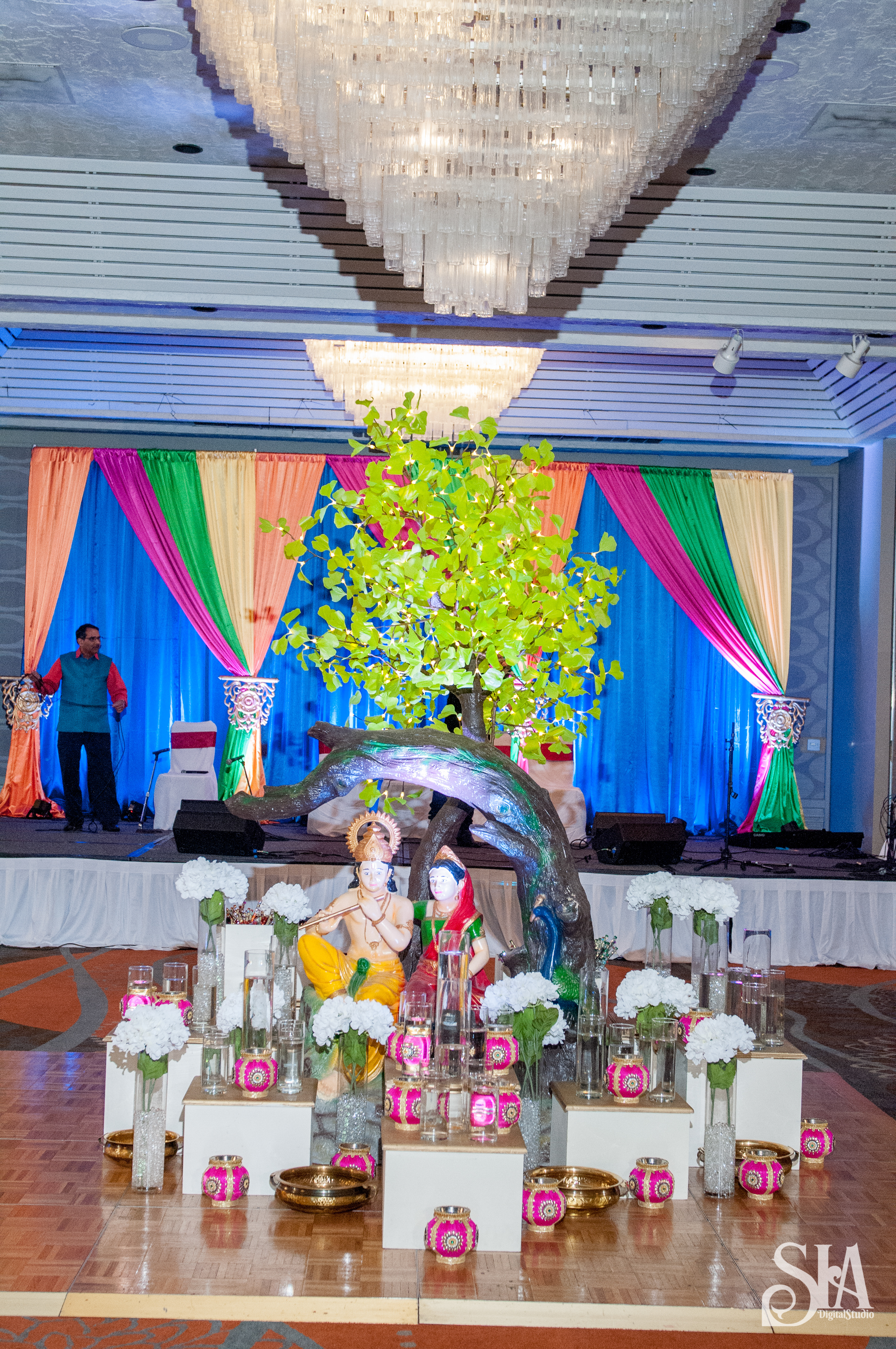 The Art of Wedding Decoration Themes: How to Style a Spectacular Wedding Venue!