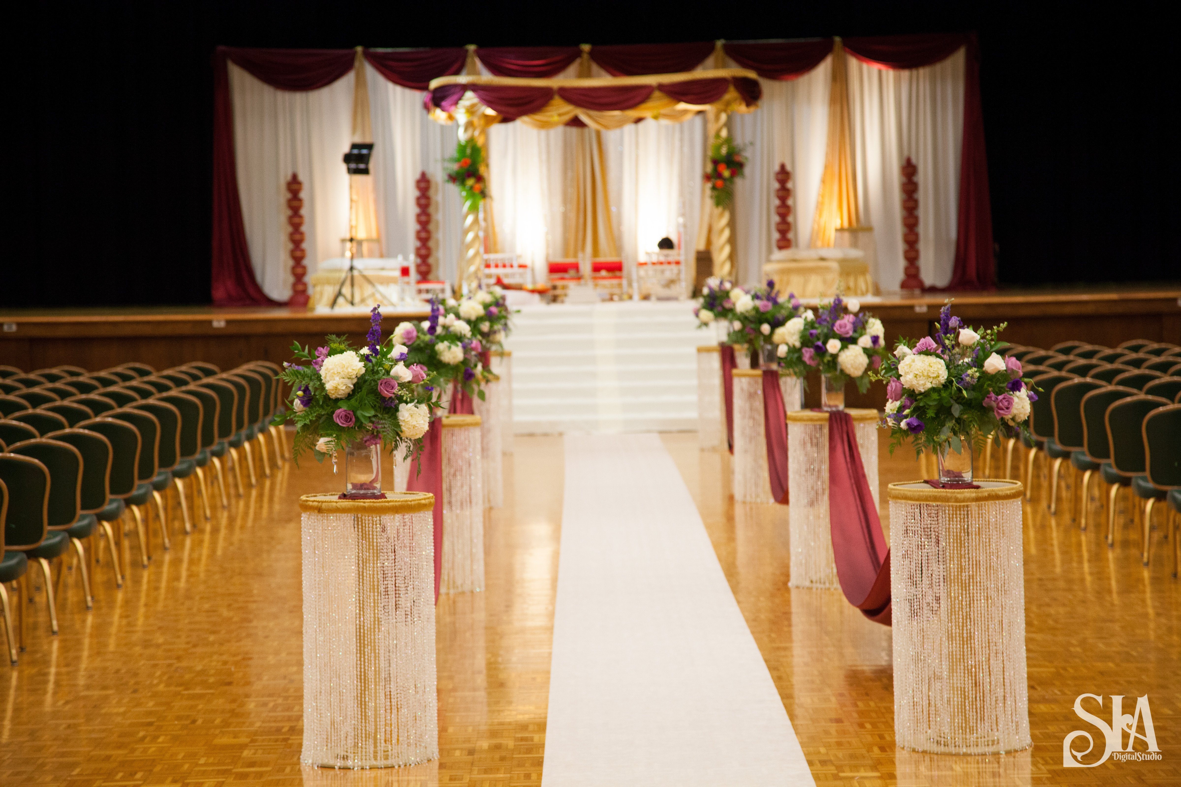 The Art of Wedding Decoration Themes: How to Style a Spectacular Wedding Venue!