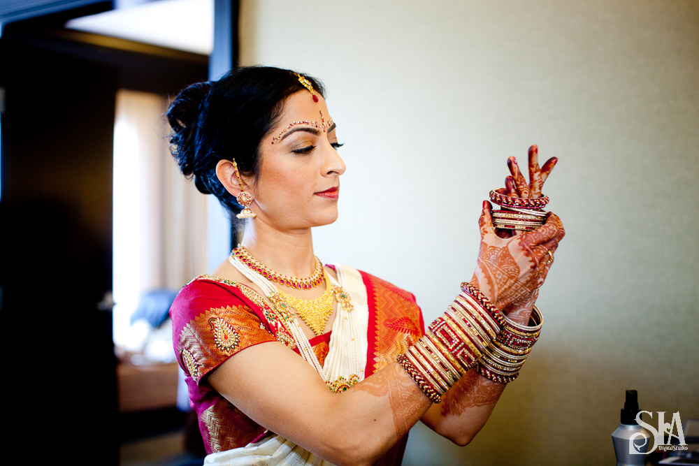 How to Click Bride Getting Ready Images In an Elegant Way!